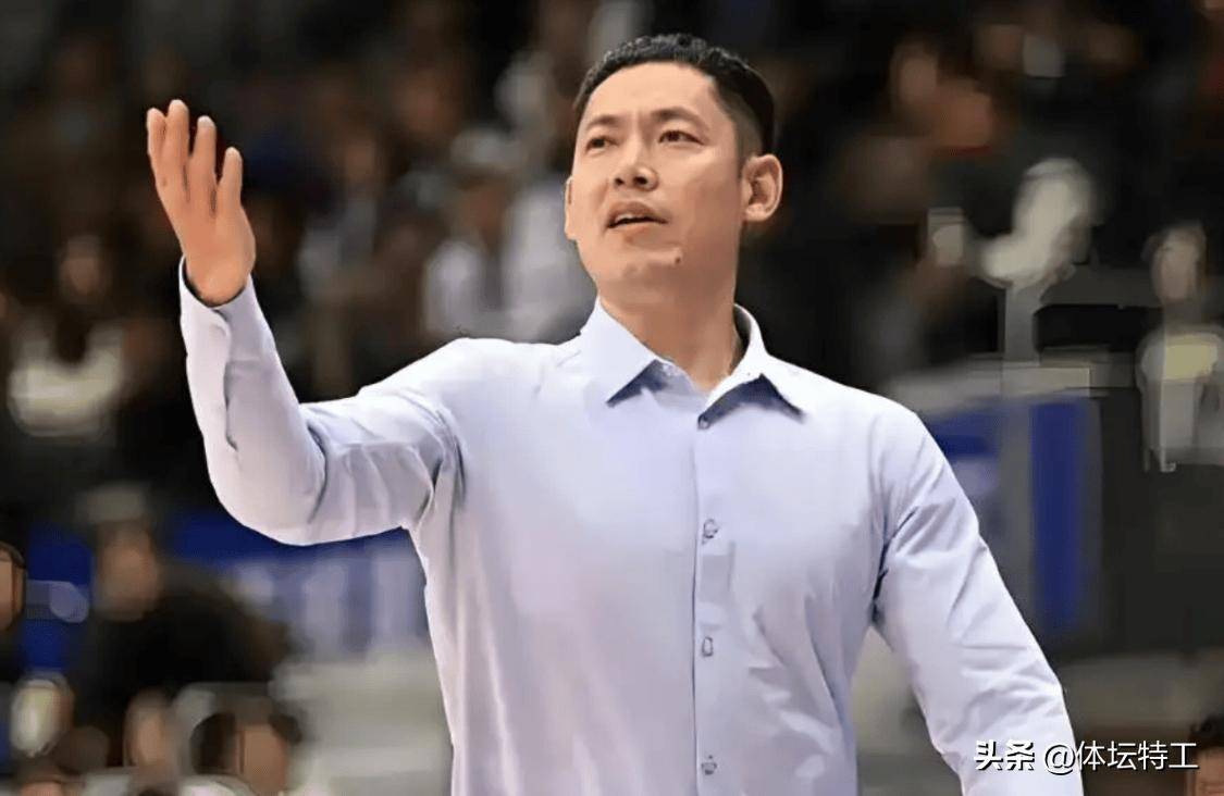 惨上加惨！德甲班霸输球+绝对核心骨折重伤，大巴黎9打11复仇死敌的简单介绍