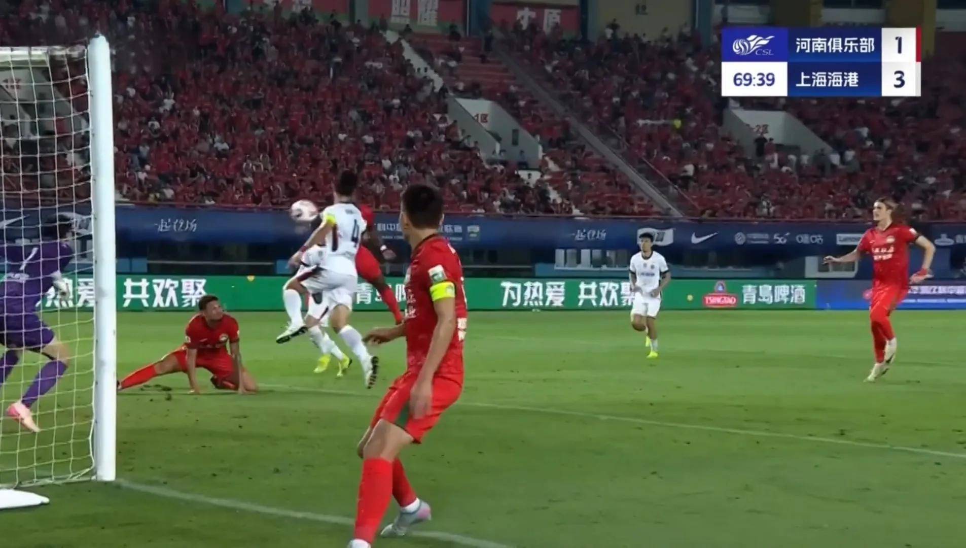 中超-帕拉西奥斯造2球图多列点射三镇2-1逆转胜新鹏城